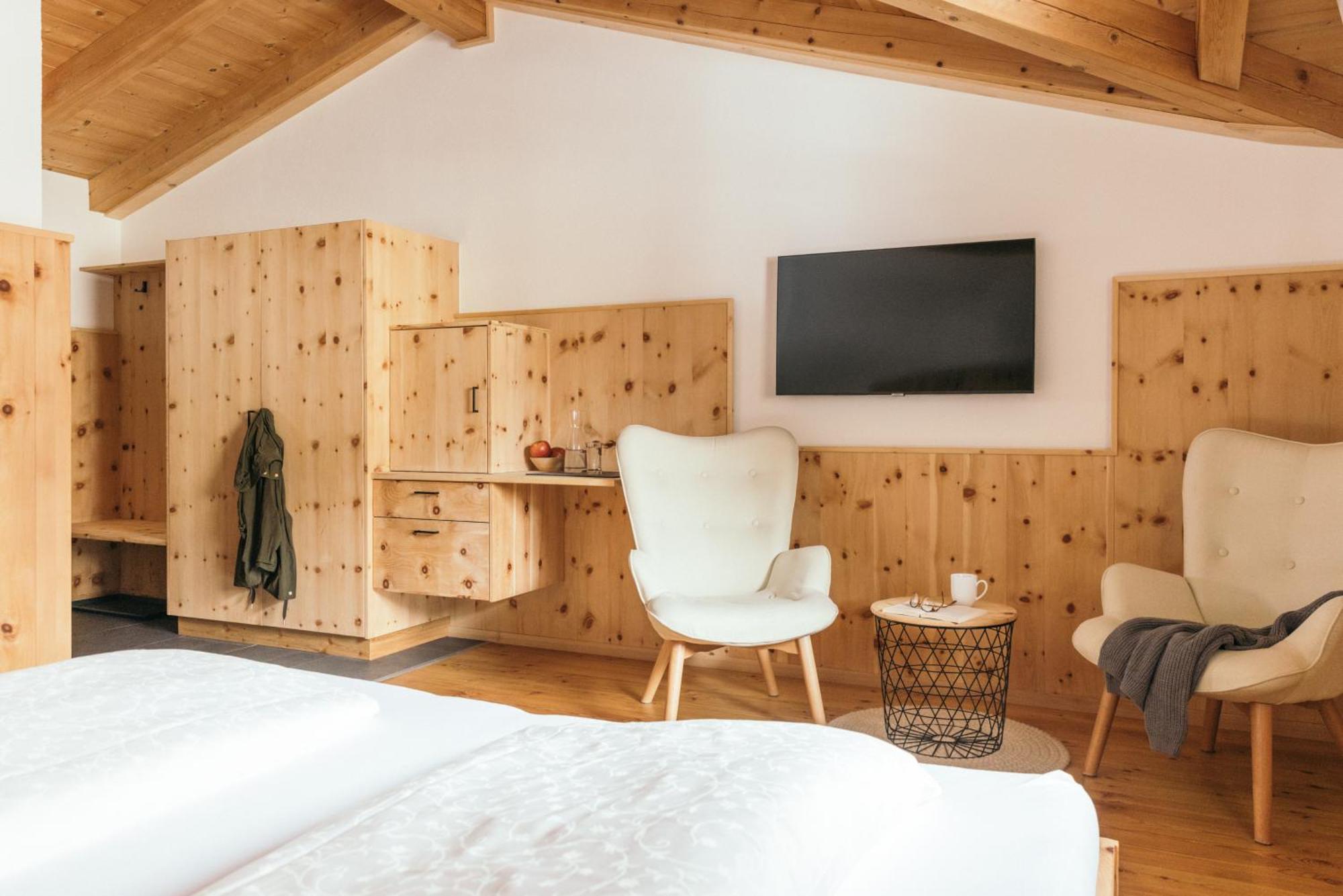 Feelfree Nature Resort Oetz Room photo